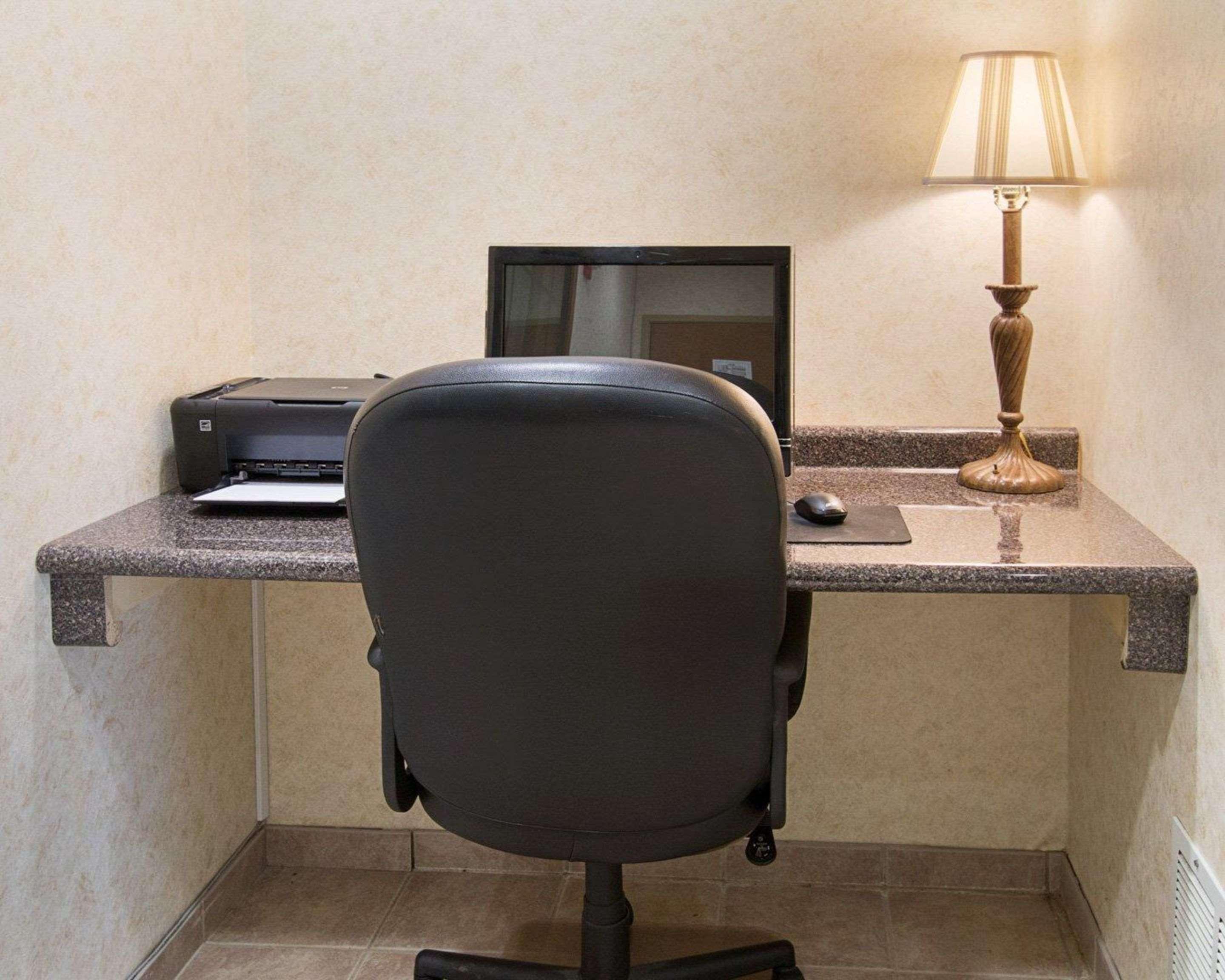 Quality Inn & Suites - Glen Rose Zewnętrze zdjęcie